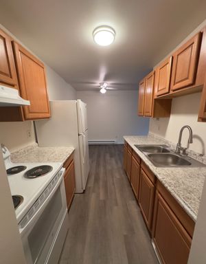 Riverwood Apartments