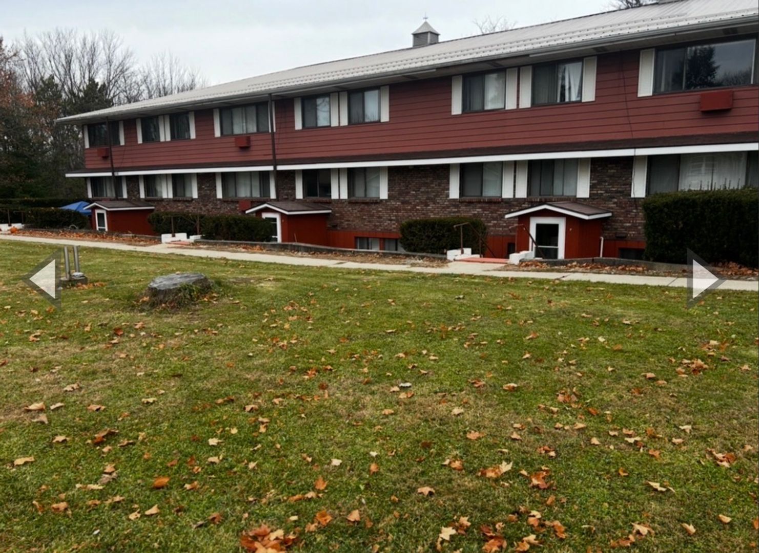 Rochester Apartment: 300 E Spring St