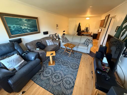 2 Br 1 Bath in Lower East Side Available September 15th w/ Move-In Special! – photo 1