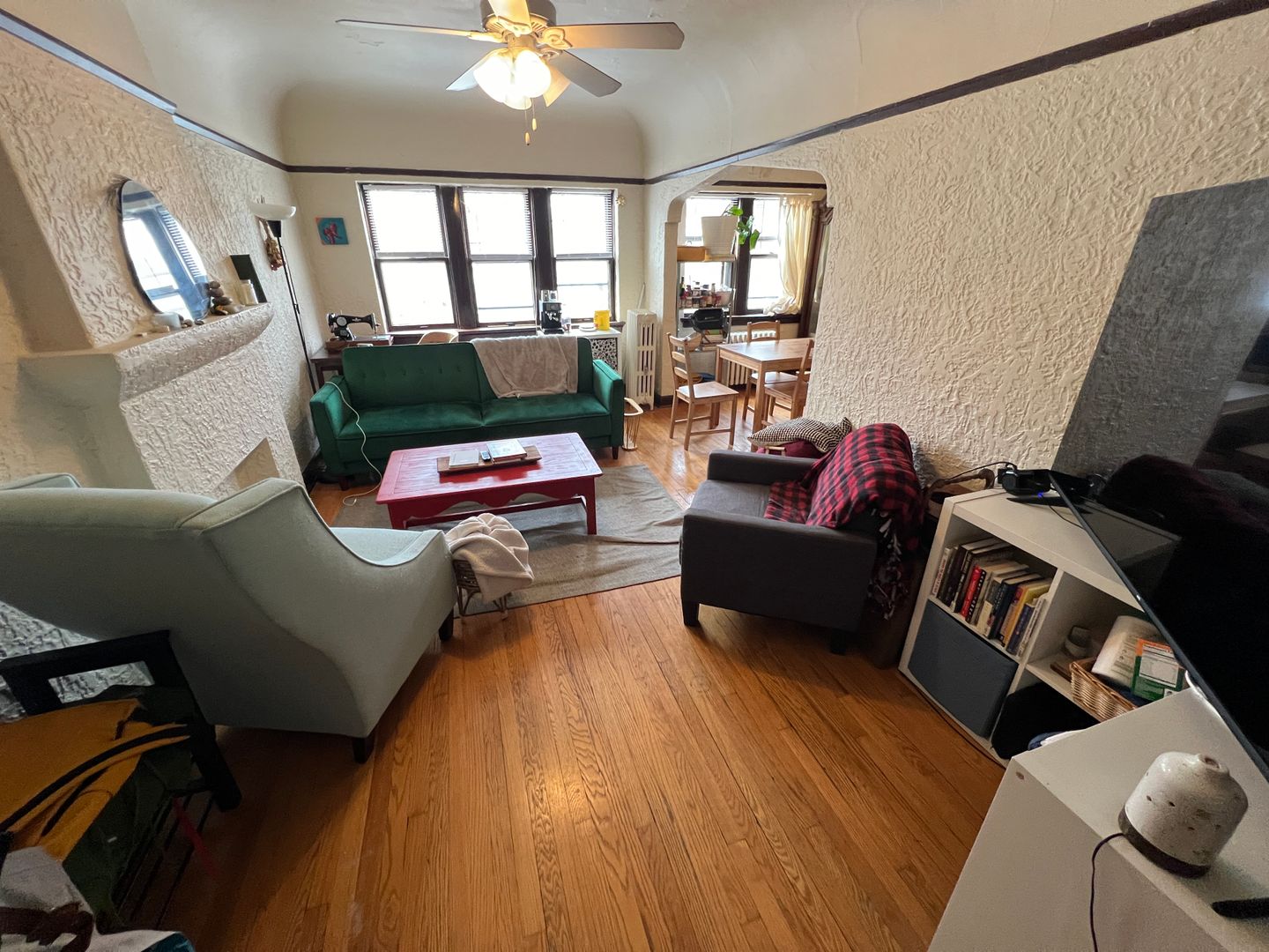 Milwaukee Apartment: 3317 N. Oakland Ave.