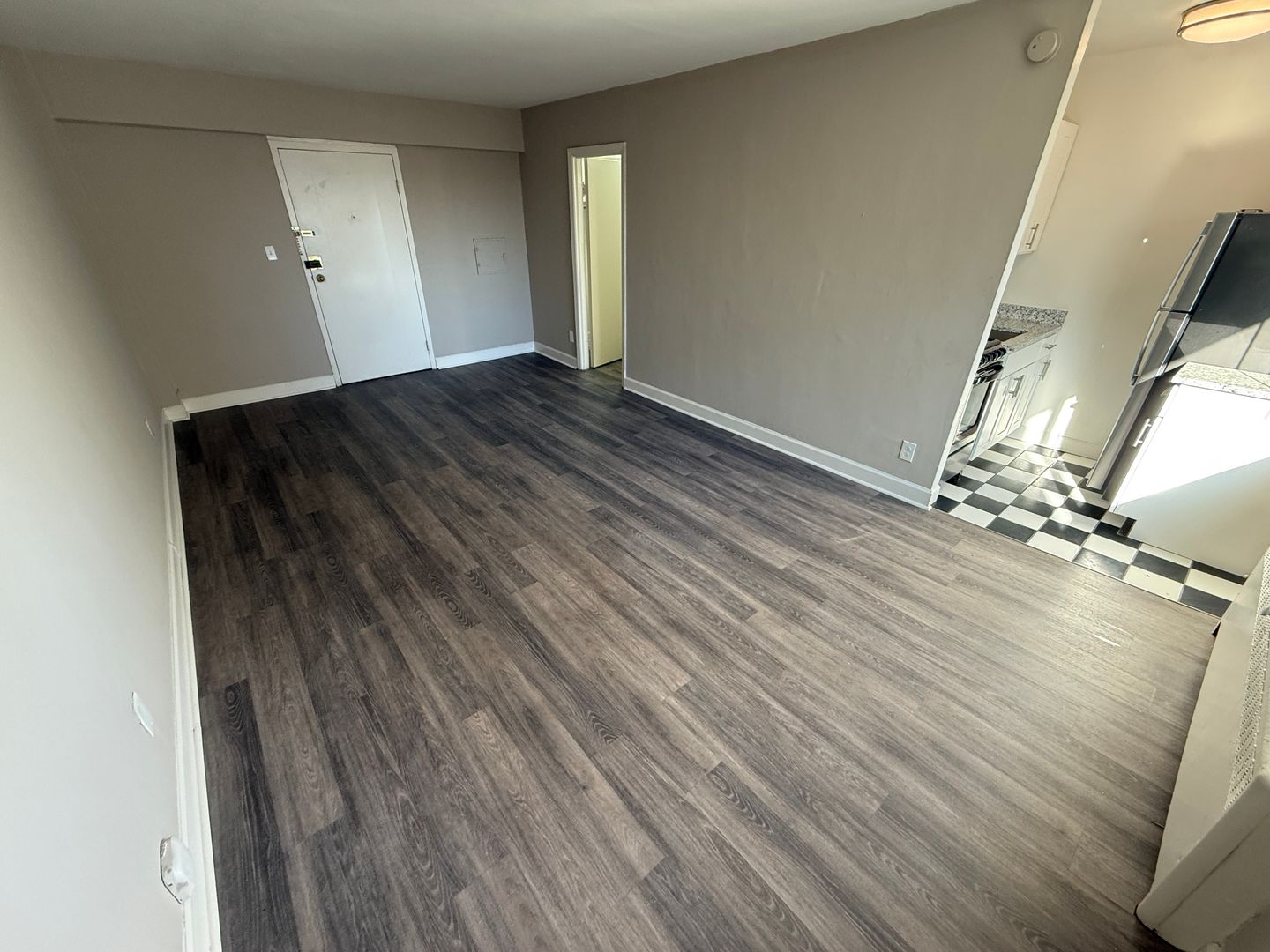 Milwaukee Apartment: 1653 N. Prospect Ave.