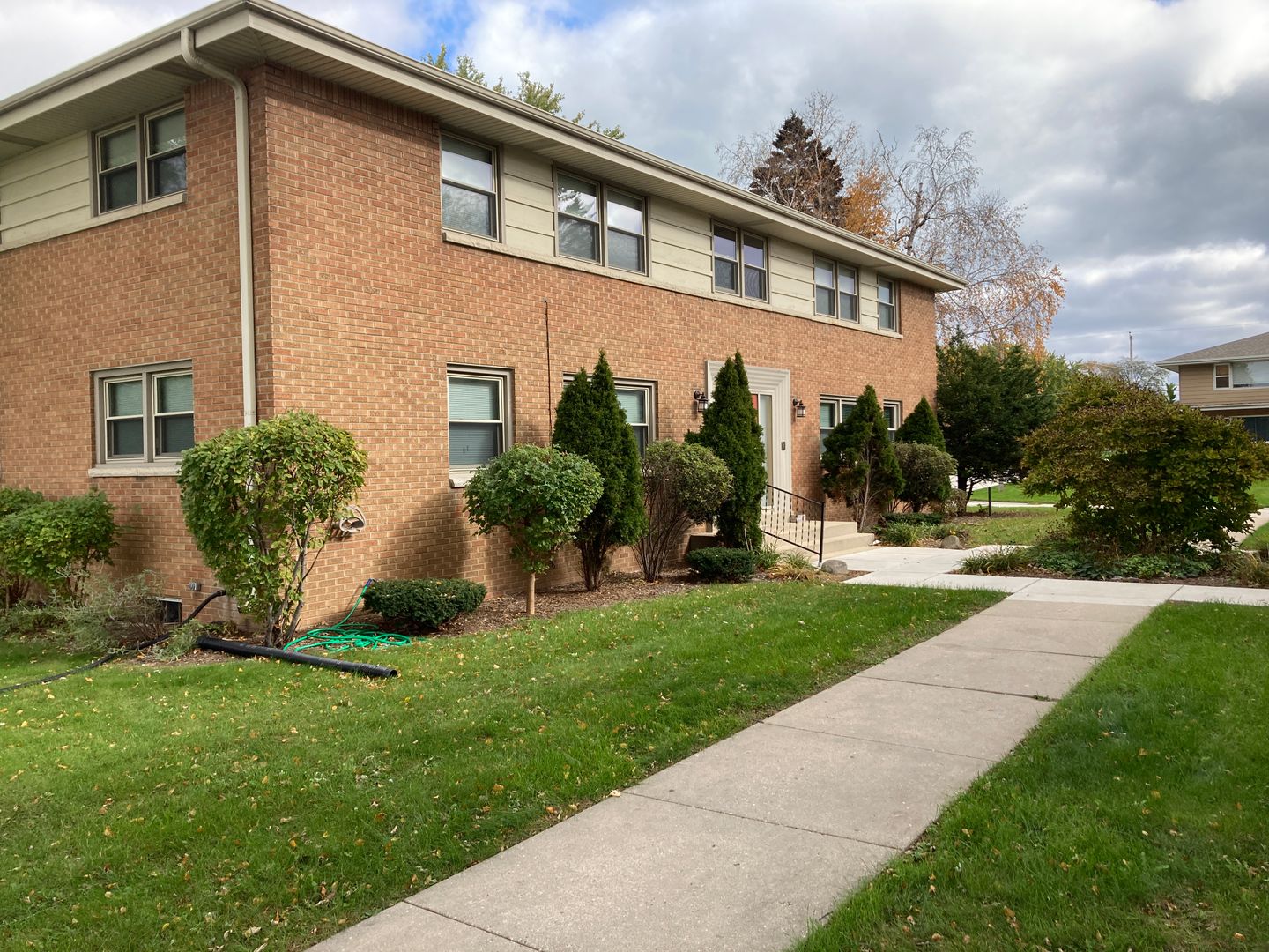 Glendale Apartment: 5295 N. Mohawk Ave.