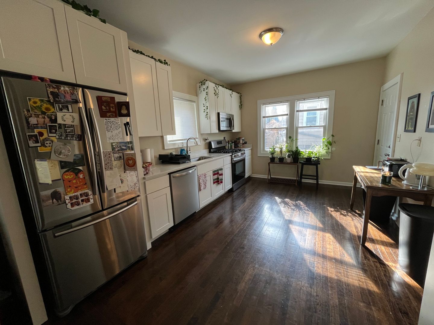 Milwaukee Apartment: 1209-09B E. Kane Pl.