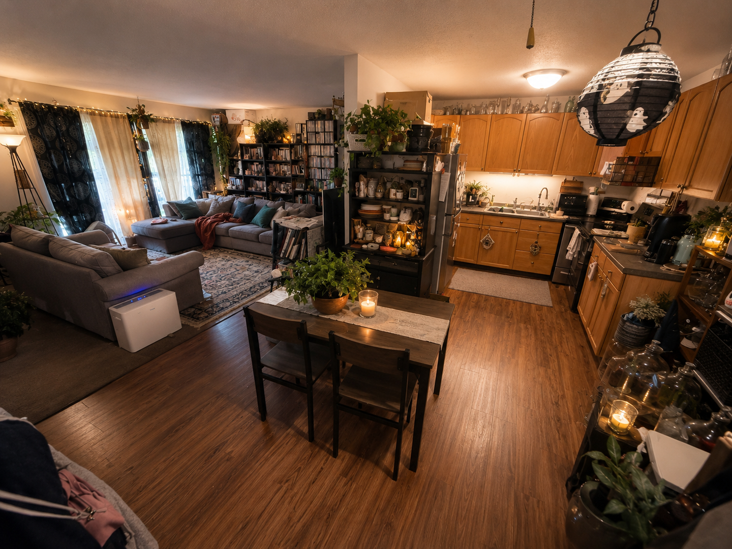 Thiensville Apartment: 220 Williamsburg Dr.