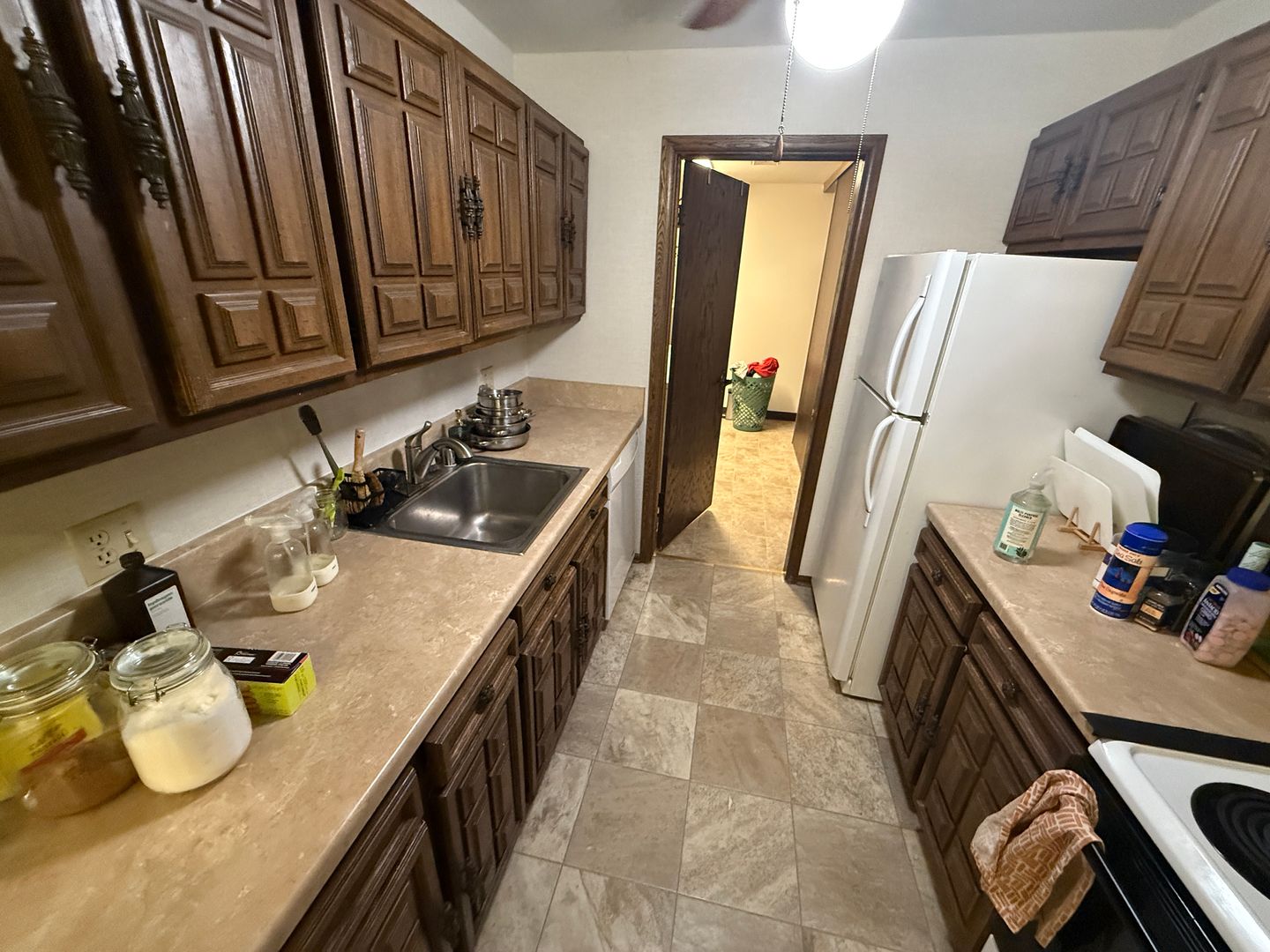 Whitefish Bay Apartment: 425 E. Henry Clay St.