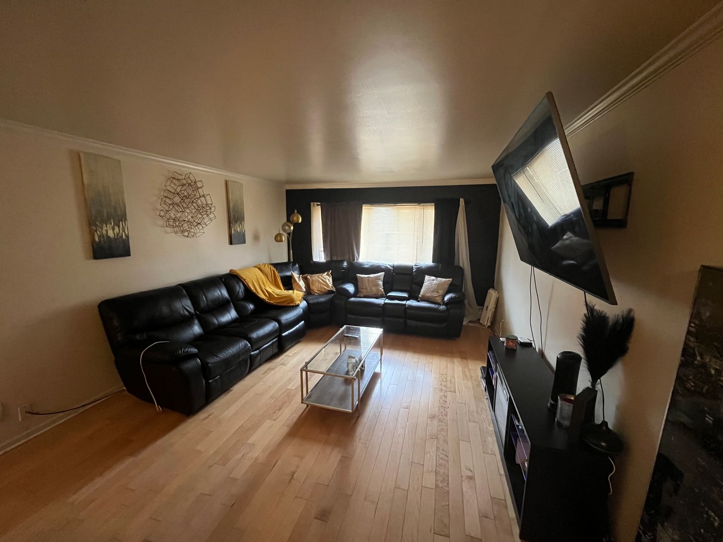 Milwaukee Apartment: 2018 N. Oakland Ave.