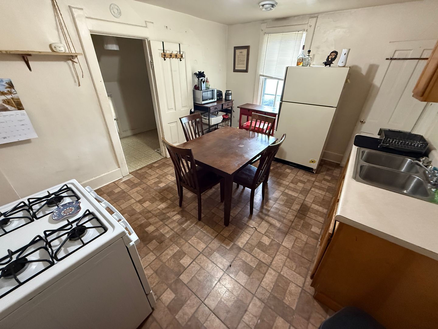 Milwaukee Apartment: 2523-23B N. Bremen St.