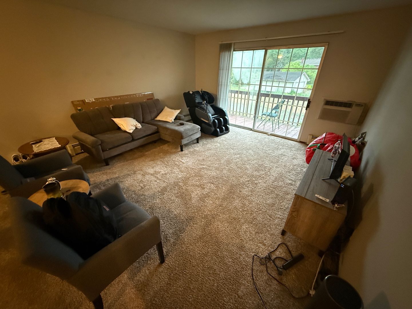 Thiensville Apartment: 200 Williamsburg Dr.