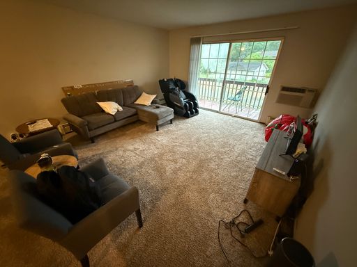 2 Bed/1.5 Bath Available September 15th in Thiensville!