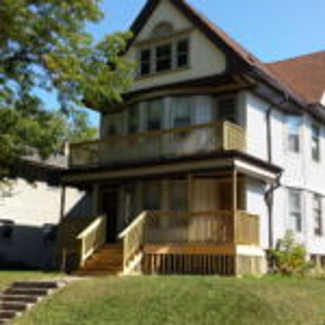 Milwaukee Apartment: 2614-16 N. Prospect Ave.