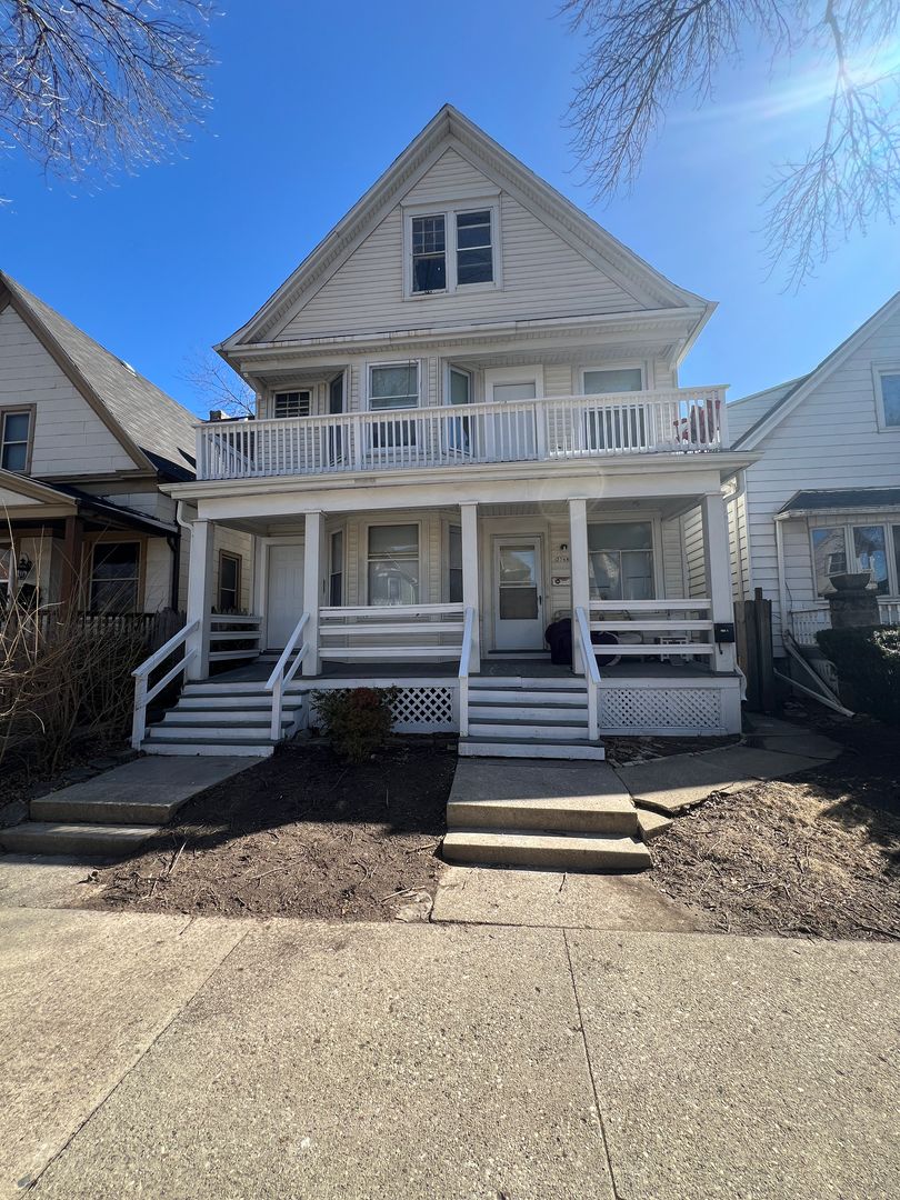 Milwaukee Apartment: 2768-70 N. Booth St.