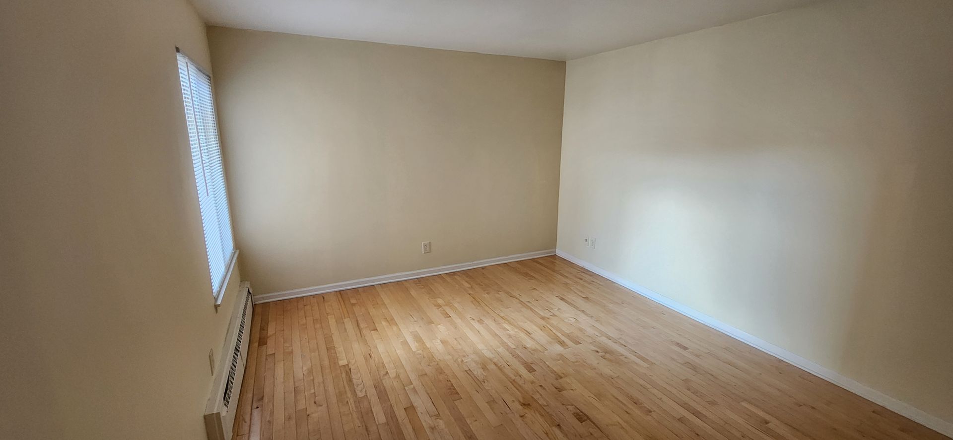 Milwaukee Apartment: 2018 N. Oakland Ave.