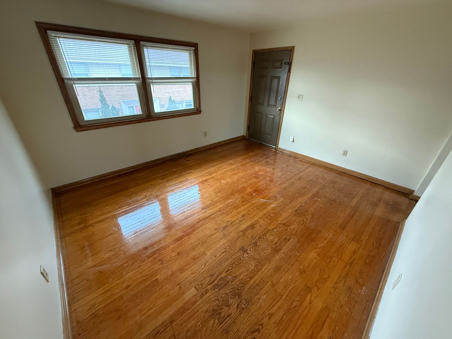 Glendale Apartment: 5295 N. Mohawk Ave.