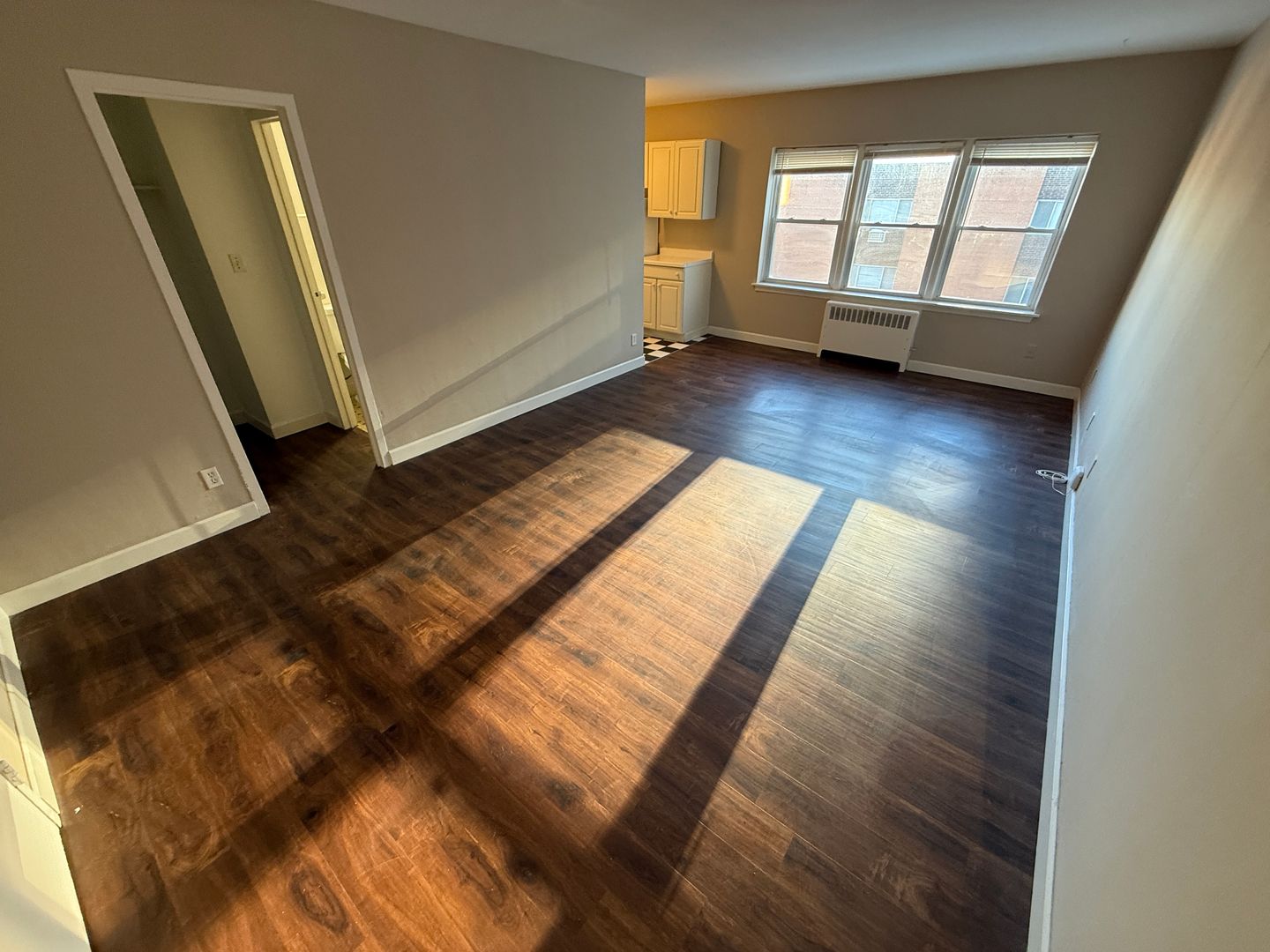 Milwaukee Apartment: 1653 N. Prospect Ave.