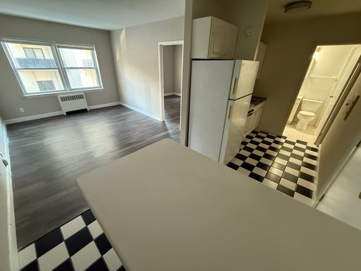 First Month FREE – Limited Availability | Steps from Milwaukee's Lakefront | 1653 N Prospect Ave – photo 1