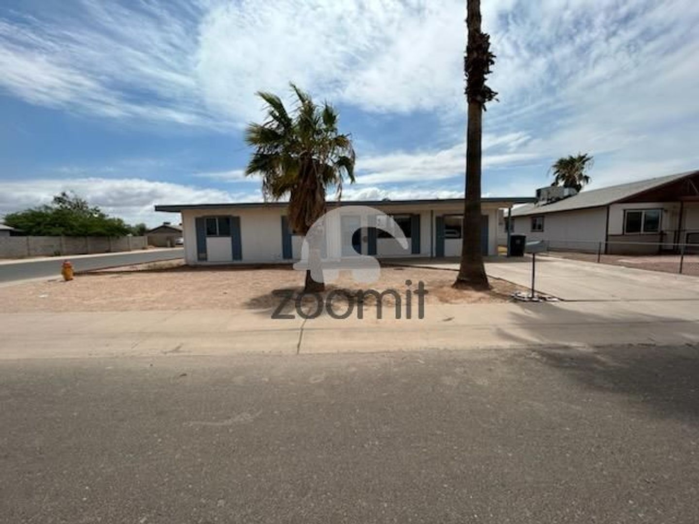 Casa Grande House: 201 West Barrus Place