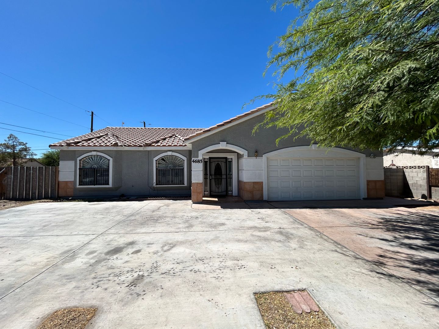 Las Vegas House: 4685 E Wyoming Ave