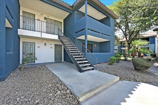 First floor 1-Bedroom 1-Bathroom Condo! – photo 1