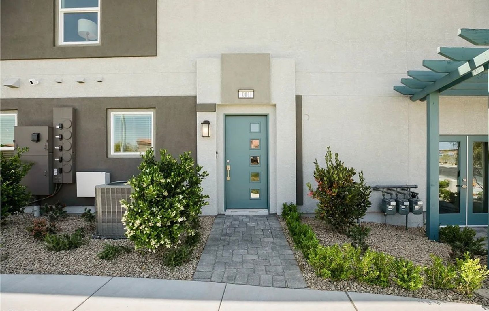 Las Vegas Townhome: 4258 Vivenda St #1