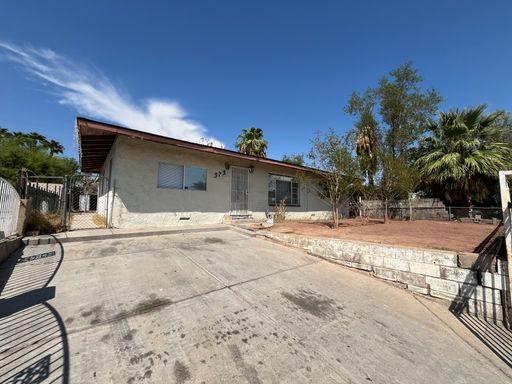 No Hoa! Single Story House with 4 Bedrooms 2 Bathrooms! – photo 1