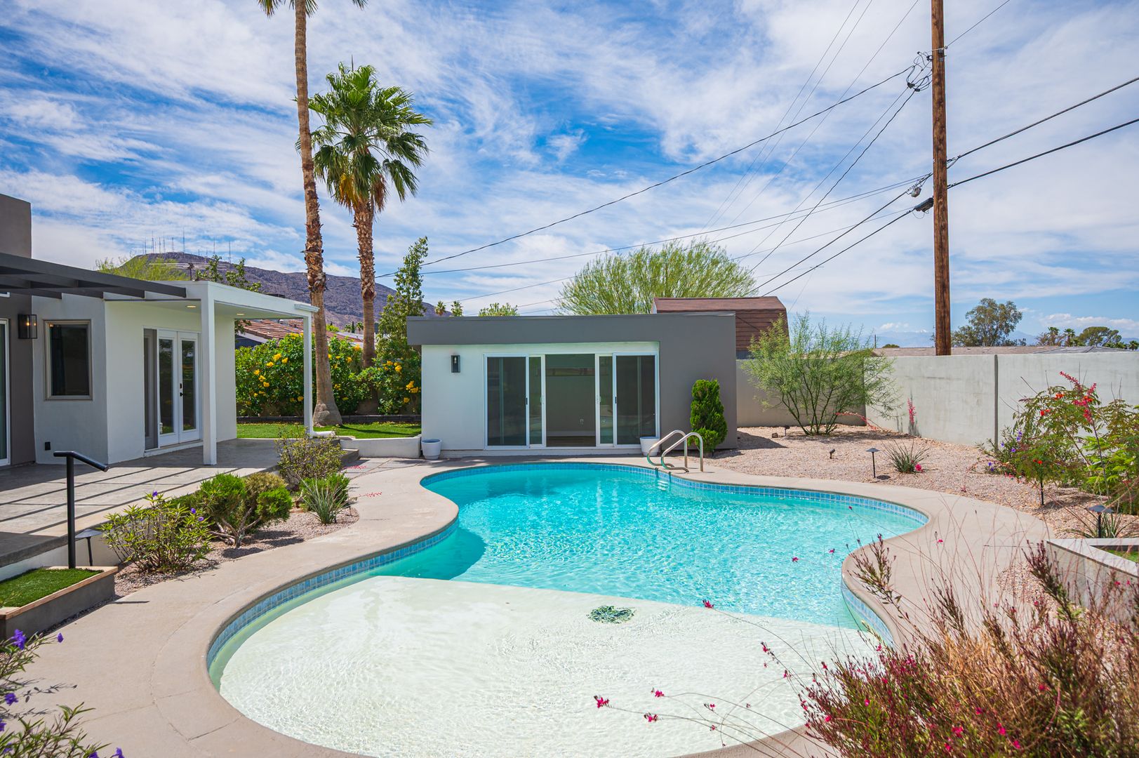 ZZYZX Realty | ShowMeTheRent.com