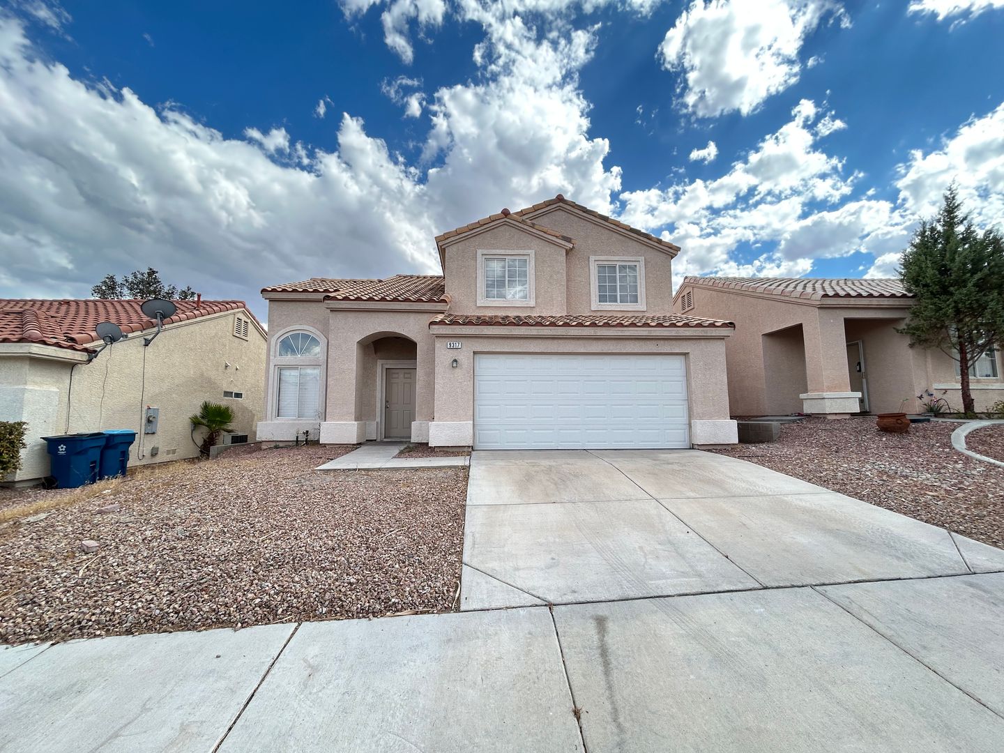 Las Vegas House: 9317 Mountian Cliffs Ave