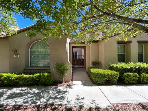 Downtown Summerlin 3-Bedroom Townhouse! – photo 1