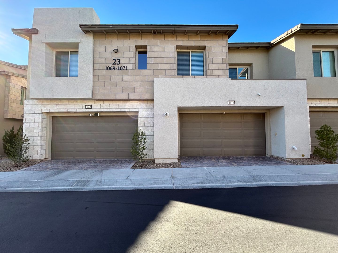 Las Vegas House: 600 N Carriage Hill Dr #1070